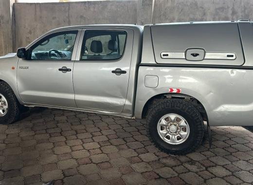 PICK-UP BY 7449 RB HILLUX (pour une location au nord du Bénin)