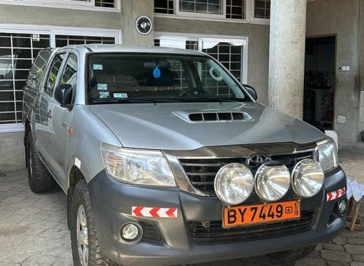 PICK-UP BY 7449 RB HILLUX (pour une location au nord du Bénin)