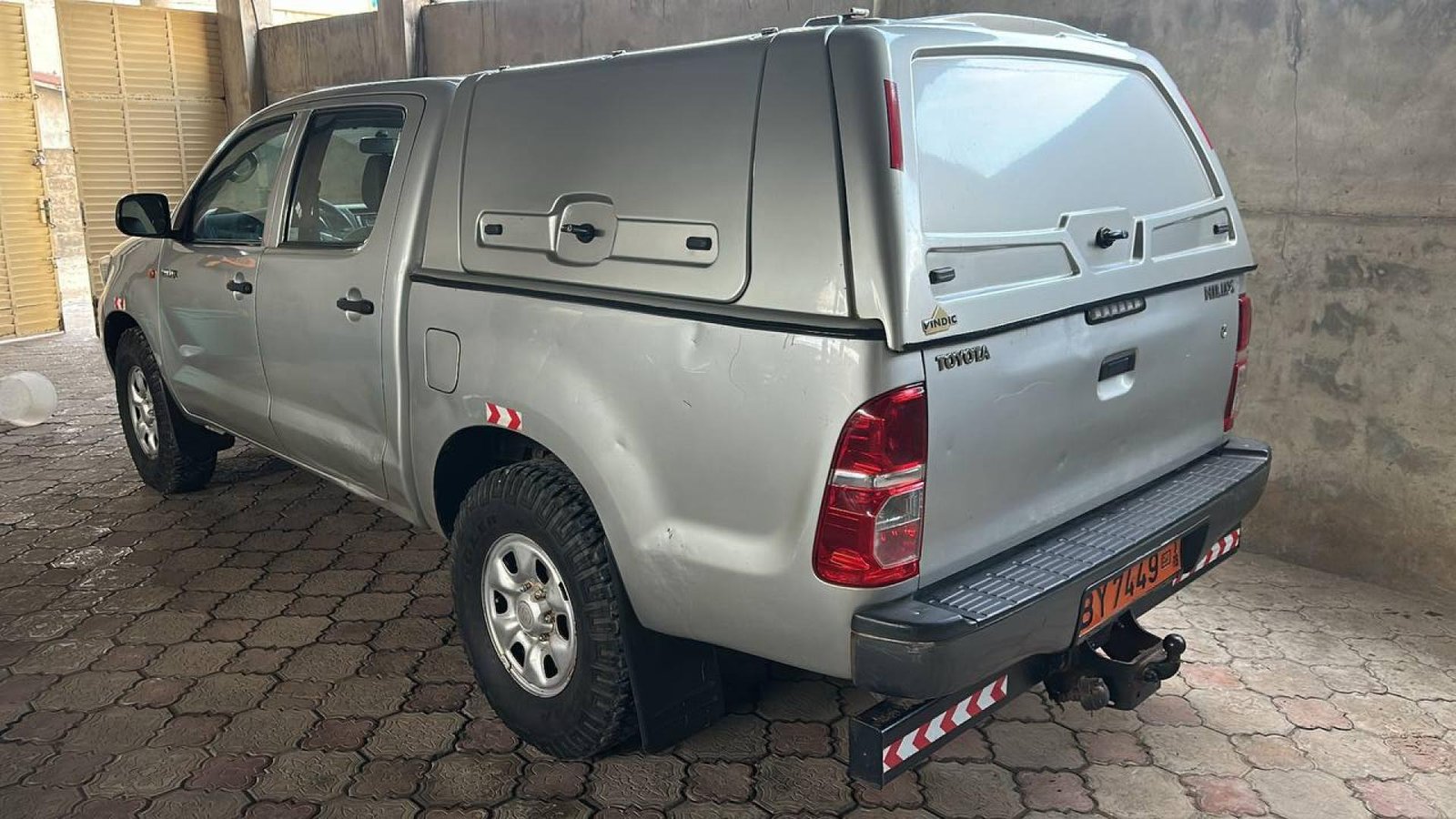 PICK-UP BY 7449 RB HILLUX (pour une location au nord du Bénin)