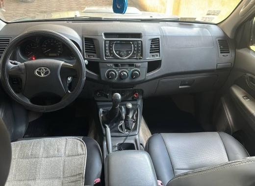 PICK-UP BY 7449 RB HILLUX (pour une location au nord du Bénin)